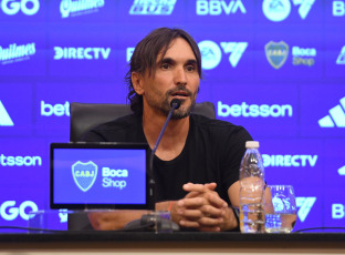 Buenos Aires.- En la foto tomada el 5 de junio de 2024, Diego Martínez fue presentado oficialmente como nuevo técnico de Boca en una conferencia de prensa.