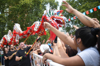 Buenos Aires, Argentina.- En la foto de archivo tomada el 10 de febrero de 2023, el Año Nuevo chino en Buenos Aires. La comunidad china de Argentina celebrará, entre el 3 y el 17 de febrero, la llegada del año nuevo lunar -que este año estará consagrado al 'Dragón de Madera'- con un nutrido calendario de actividades que se desarrollarán entre Buenos Aires, Salta y Ushuaia, y que incluirán las tradicionales danzas del dragón y león.