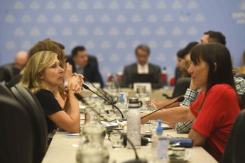 Buenos Aires, Argentina.- En las fotos tomadas el 17 de enero del 2024, el plenario de comisiones de la Cámara de Diputados realiza una nueva jornada de debate del proyecto de ley de "Bases y Puntos de Partida para la Libertad de los Argentinos", impulsado por el Poder Ejecutivo, en lo que será el sexto encuentro, luego de que ayer debatieron la norma organizaciones no gubernamentales, organismos de Derechos Humanos, entidades empresarias y sectores de la sociedad civil.