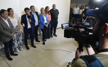 Buenos Aires, Argentina.- En las fotos tomadas el 18 de enero del 2024, la CGT debate con los gobernadores del PJ una estrategia común para frenar en el Congreso las reformas que impulsa Javier Milei a través del DNU y la ley ómnibus, en otro paso de la ofensiva que culminará con el paro de 12 horas con movilización del próximo miércoles 24 de enero.