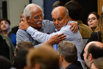 Buenos Aires.- En la foto tomada el 9 de enero, 2024, el plenario de comisiones de la Cámara de Diputados que debatirá el proyecto de ley ómnibus "Bases y Puntos de Partida de la Libertad de los Argentinos" comenzó a las 14.30 y cuenta con la presencia de funcionarios del Poder Ejecutivo.