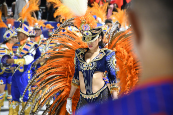 Corrientes, Argentina.- En las fotos tomadas el 13 de febrero del 2024, muestra la fiesta de Carnaval en la Capital de Corrientes que impulsó el turismo, al punto que la ocupación hotelera ascendió al 100% en la primera quincena de febrero, informaron fuentes municipales, con visitantes que, además, colman las playas y "generan un movimiento económico importante en la ciudad".