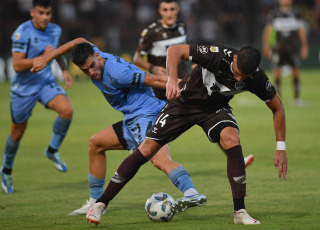 Buenos Aires, Argentina.- In the photos taken on February 15, 2024, during the match between Platense and Belgrano de Córdoba, in a match valid for the fifth date of Zone B of the Professional League Cup in Vicente López. Platense and Belgrano tied 1 to 1. Thus, the "Calamar" was in ninth place in Zone B and the 'Pirata' in the penultimate, without knowing the victory.