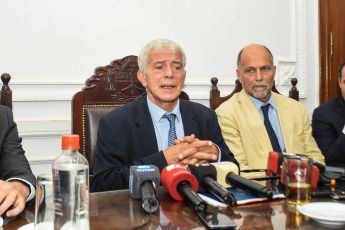 Buenos Aires, Argentina.- En la foto tomada el 23 de febrero de 2024, el ministro de Justicia, Mariano Cúneo Libarona, aseguró que continuará con la política de ajuste tras el cierre del Inadi y anticipó que tiene balo la lupa a dos organismos mucho más grandes que la oficina contra la corrupción, aunque evitó precisar cuáles son porque se encuentran siendo investigados.