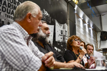 Buenos Aires, Argentina.- En las fotos tomadas el 14 de febrero del 2024, la Confederación de Trabajadores de la Educación (Ctera) advirtió que "peligra el inicio de clases" y reiteró su pedido al Gobierno nacional para la "urgente convocatoria" a la paritaria nacional docente, a pocos días del comienzo del ciclo lectivo en todo el país.