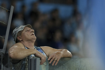 Avellaneda, Argentina.- En la fotografía tomada el 9 de febrero de 2024 en el Estadio de Racing Club se muestran escenas del partido disputado entre el equipo local y San Lorenzo de Almagro. Adrián Martínez convirtió tres goles para Racing, mientras que Mura consiguió el único tanto para San Lorenzo.