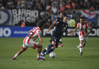 Mendoza, Argentina.- En las fotos tomadas el 15 de febrero del 2024, durante el partido entre Independiente Rivadavia de Mendoza e Instituto de Cordoba, en un partido válido por la quinta fecha de la Zona B de la Copa de la Liga Profesional en el estadio Bautista Gargantini. Instituto de Córdoba logró una victoria como visitante ante Independiente Rivadavia de Mendoza por 2 a 0 y alcanzó a River Plate en la punta de la Zona A de la Copa de la Liga.