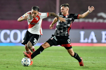 Buenos Aires, Argentina.- En las fotos tomadas el 31 de enero del 2024, durante el partido entre River Plate y Barracas Central, en un encuentro válido por la segunda fecha de la Liga Argentina en el estadio Claudio Chiqui Tapia. River Plate derrotó por dos goles a Barracas C. Fue Miguel Ángel Borja quien inauguró el marcador al minuto 25 de la segunda mitad. Más tarde, en el minuto 35 de la misma etapa, Agustín Ruberto aumentó la ventaja, asegurando la victoria de River Plate.