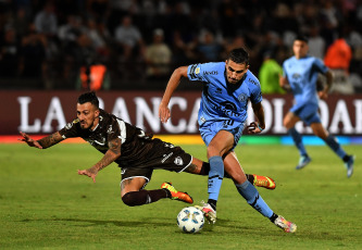 Buenos Aires, Argentina.- In the photos taken on February 15, 2024, during the match between Platense and Belgrano de Córdoba, in a match valid for the fifth date of Zone B of the Professional League Cup in Vicente López. Platense and Belgrano tied 1 to 1. Thus, the "Calamar" was in ninth place in Zone B and the 'Pirata' in the penultimate, without knowing the victory.