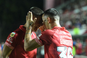 Buenos Aires, Argentina.- En las fotos tomadas el 26 de febrero del 2024, durante el partido entre Argentinos Juniors y Platense en un partido correspondiente a la fecha 7 de la Copa de la Liga en el estadio Diego Armando Maradona. Argentinos Juniors venció 3-1 a Platense, y lidera la Zona A de la Copa de la Liga Profesional.