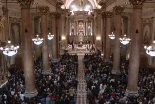 Misa en la Catedral de Buenos Aires por el Papa Francisco