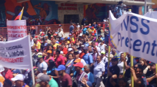 Marcha pro-Maduro en Caracas durante la crisis política de Venezuela en 2019