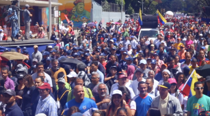 Marcha pro-Maduro en Caracas durante la crisis política de Venezuela en 2019