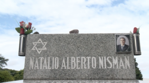 Tumba del fiscal Alberto Nisman en cementerio de La Tablada
